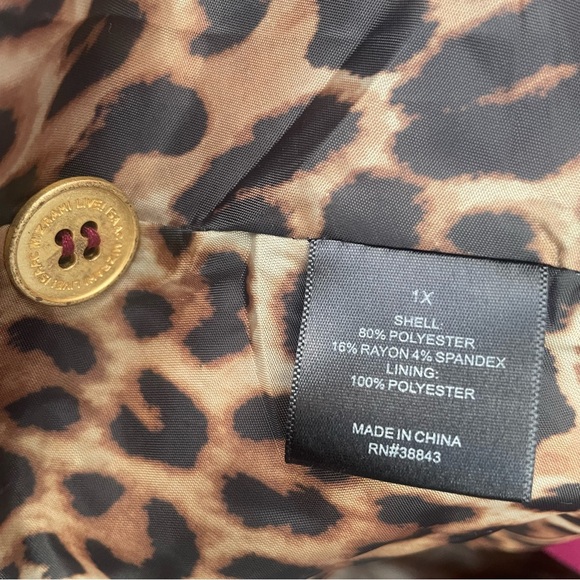 Isaac Mizrahi Live Leopard Cheetah Burgundy Plum Long Button Trench Coat Jacket - Picture 8 of 8